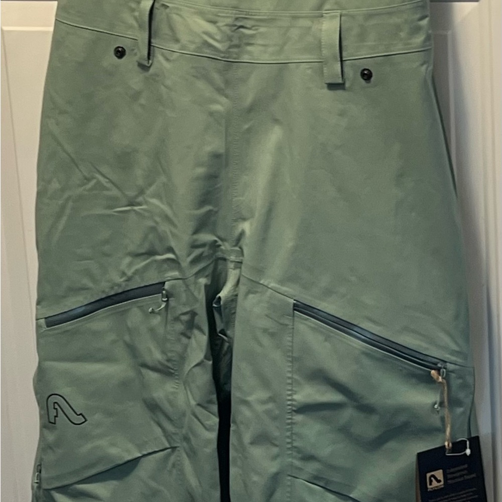 Women’s Flylow foxy snow pants- Sage Green - Picture 2 of 12